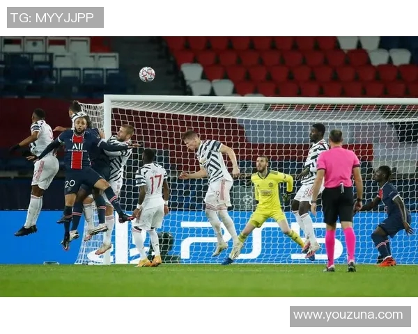 曼联与巴黎圣日耳曼精彩对决回放三月赛事全景解析 曼联与巴黎圣日耳曼精彩对决回放三月赛事全景解析